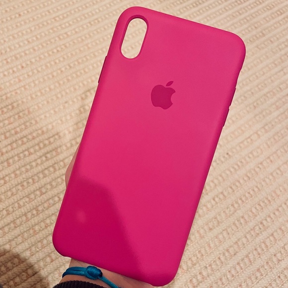 Apple iPhone XS Max Silicone Case in Dragon Fruit